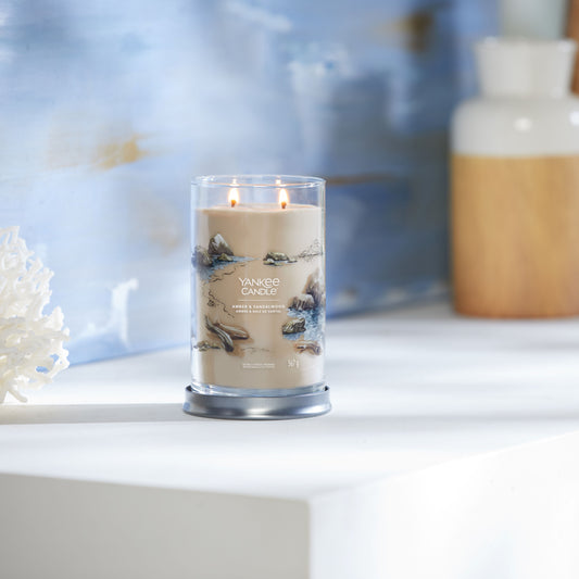 Yankee Candle® Signature Tumbler didelė žvakė – Amber & Sandalwood