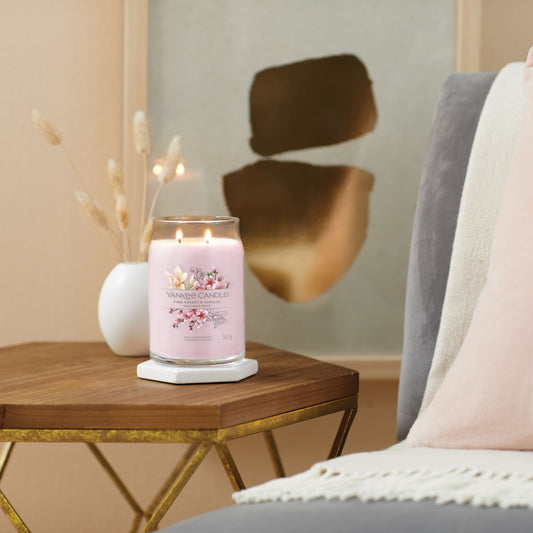 Yankee Candle® Signature didelė žvakė – Pink Cherry & Vanilla