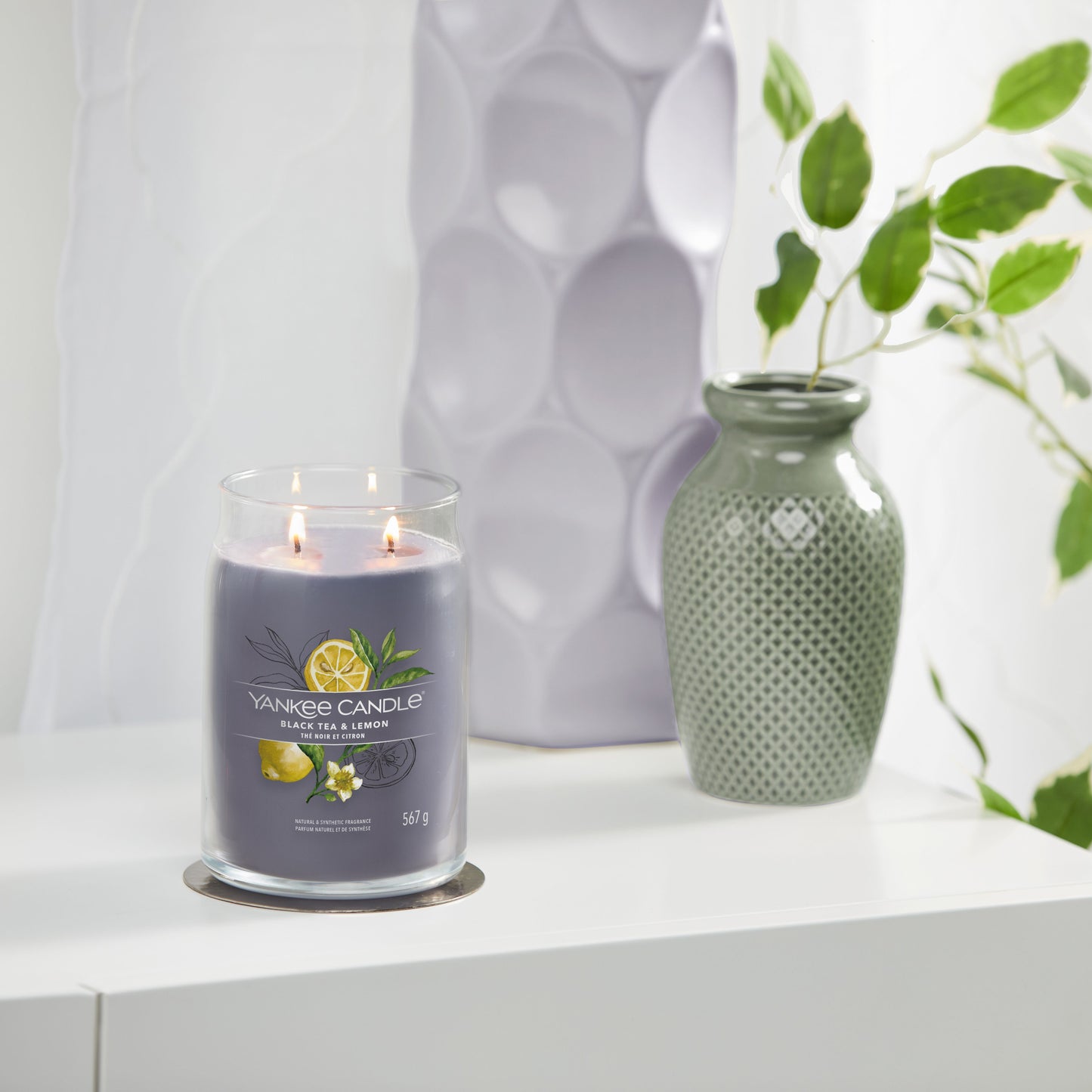 Yankee Candle® Signature didelė žvakė – Black Tea & Lemon