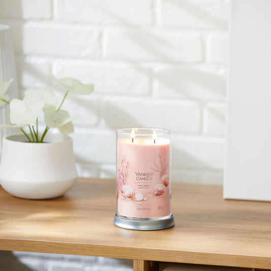 Yankee Candle® Signature Tumbler didelė žvakė – Pink Sands™