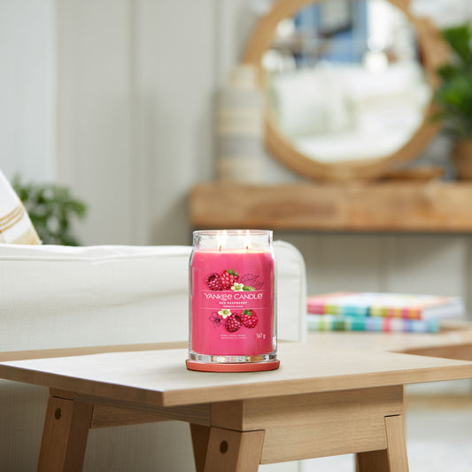 Yankee Candle® Signature didelė žvakė – Red Raspberry