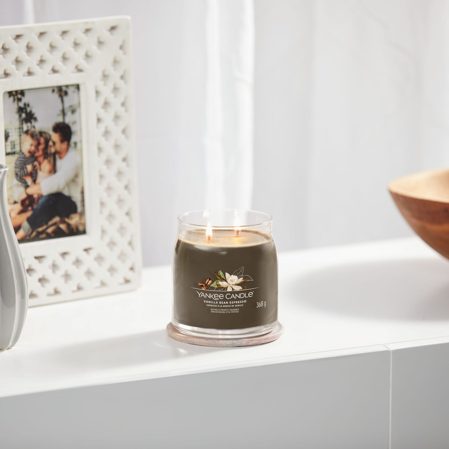 Yankee Candle® Signature vidutinė žvakė – Vanilla Bean Espresso