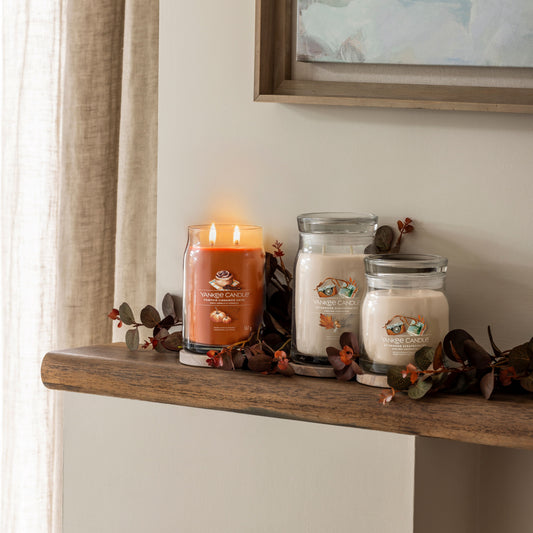 Yankee Candle® Signature didelė žvakė – Pumpkin Cinnamon Swirl