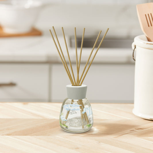 Yankee Candle Clean Cotton®– kvapų difuzorius su lazdelėmis