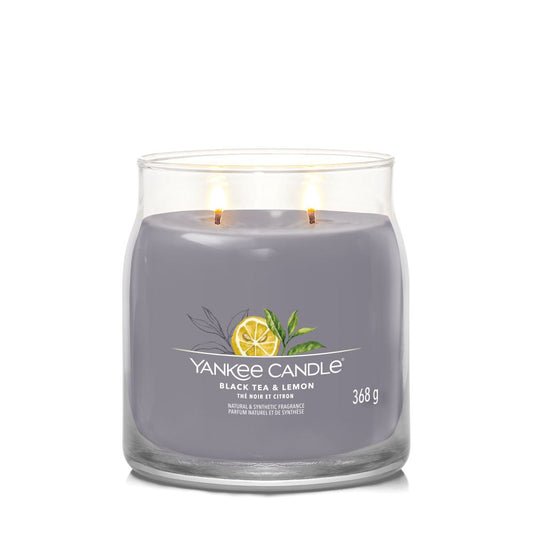 Yankee Candle® Signature vidutinė žvakė – Black Tea & Lemon