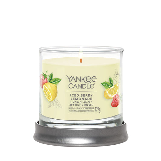 Yankee Candle Signature kolekcijos maža stiklinė žvakė – Iced Berry Lemonade