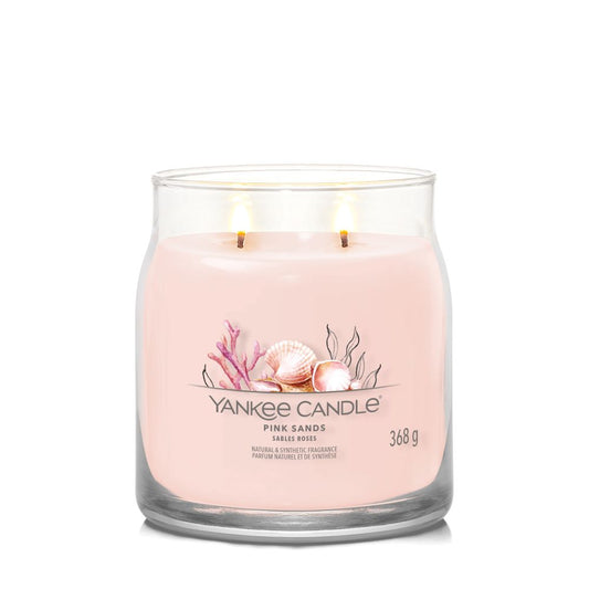 Yankee Candle® Signature vidutinė žvakė – Pink Sands™
