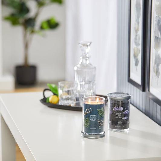 Yankee Candle® Signature Tumbler didelė žvakė – Bayside Cedar