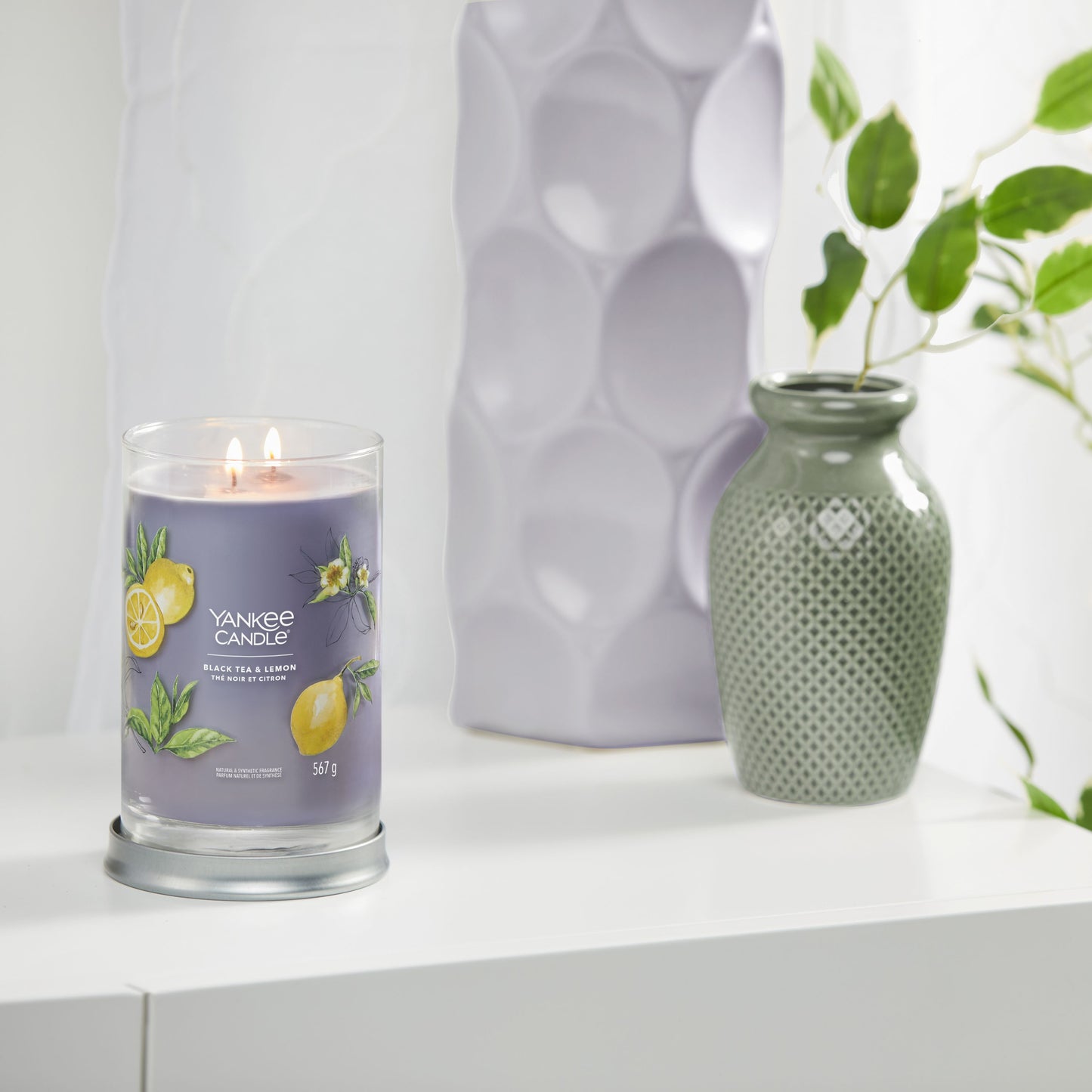 Yankee Candle® Signature Tumbler didelė žvakė – Black Tea & Lemon