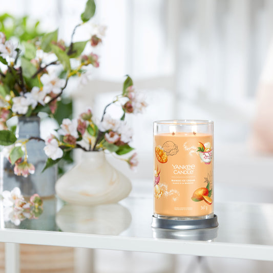 Yankee Candle® Signature Tumbler didelė žvakė – Mango Ice Cream