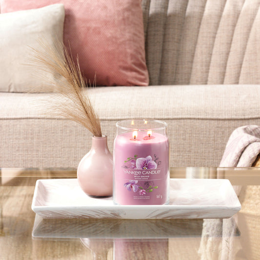 Yankee Candle® Signature didelė žvakė – Wild Orchid