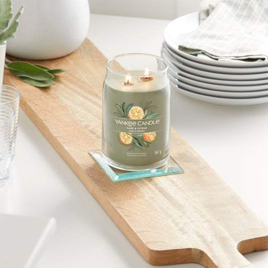 Yankee Candle® Signature didelė žvakė – Sage & Citrus