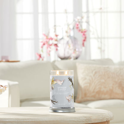 Yankee Candle® Signature Tumbler didelė žvakė – Smoked Vanilla & Cashmere