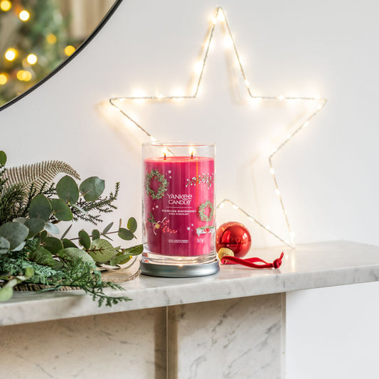 Yankee Candle® Signature Tumbler didelė žvakė – Sparkling Winterberry