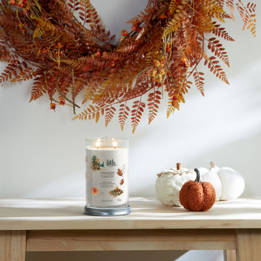 Yankee Candle® Signature Tumbler didelė žvakė – Woodland Weekend Memories