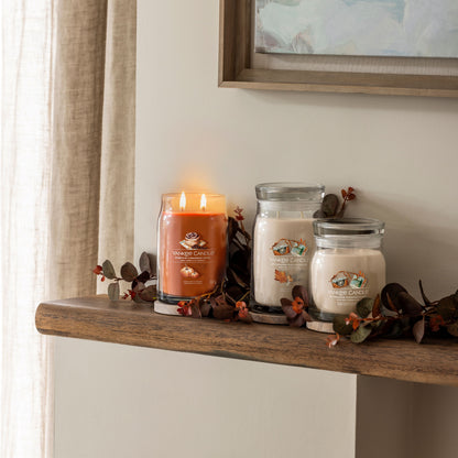 Yankee Candle® Signature didelė žvakė – Pumpkin Cinnamon Swirl