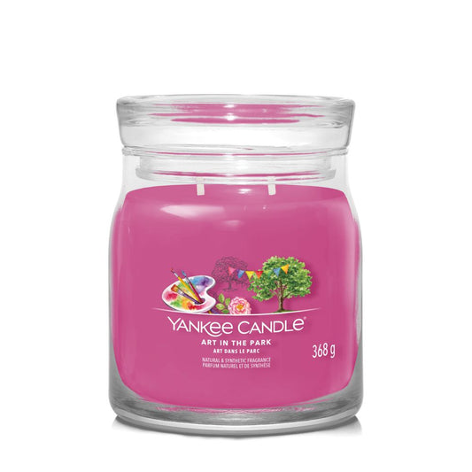 Yankee Candle® Signature vidutinė žvakė – Art in the Park