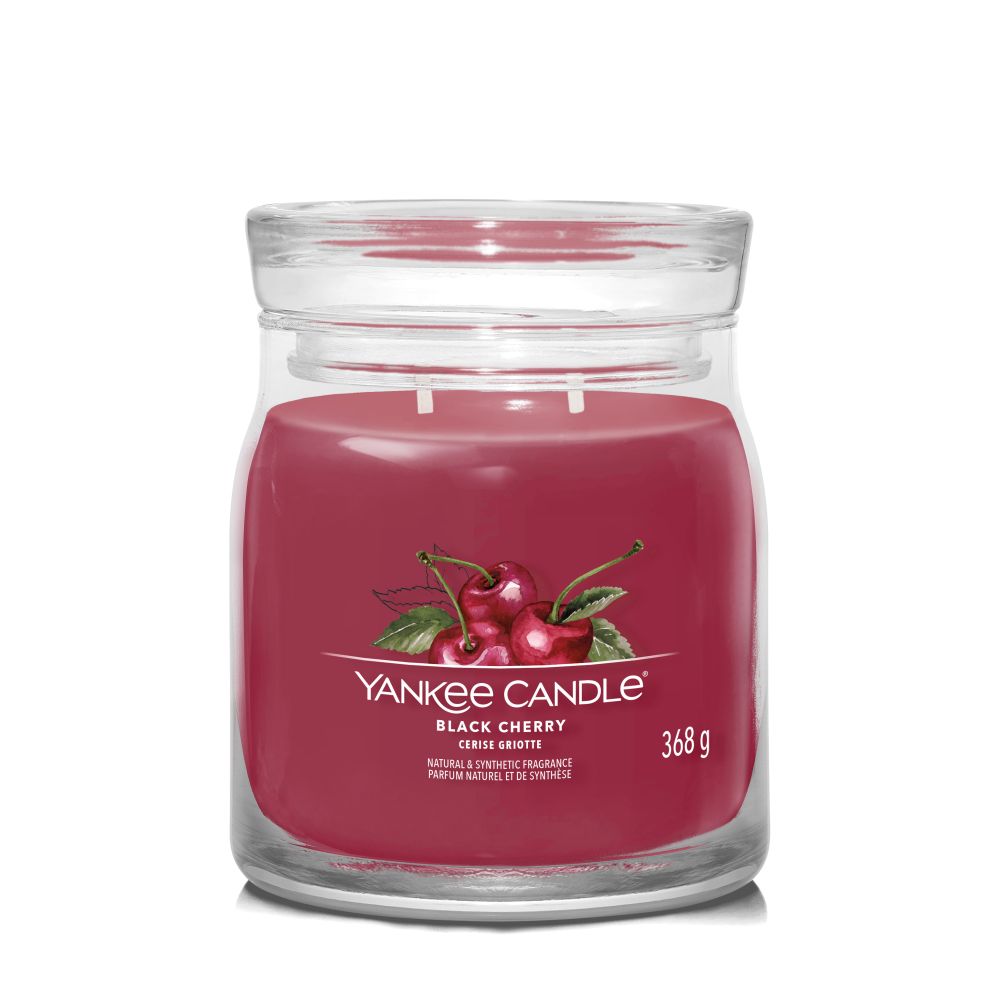 Yankee Candle® Signature vidutinė žvakė – Black Cherry