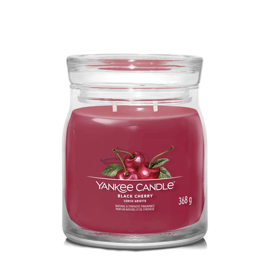 Yankee Candle® Signature vidutinė žvakė – Black Cherry