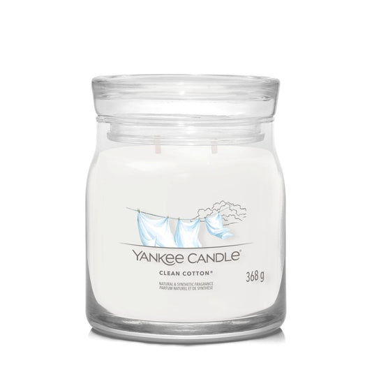 Yankee Candle® Signature vidutinė žvakė – Clean Cotton®