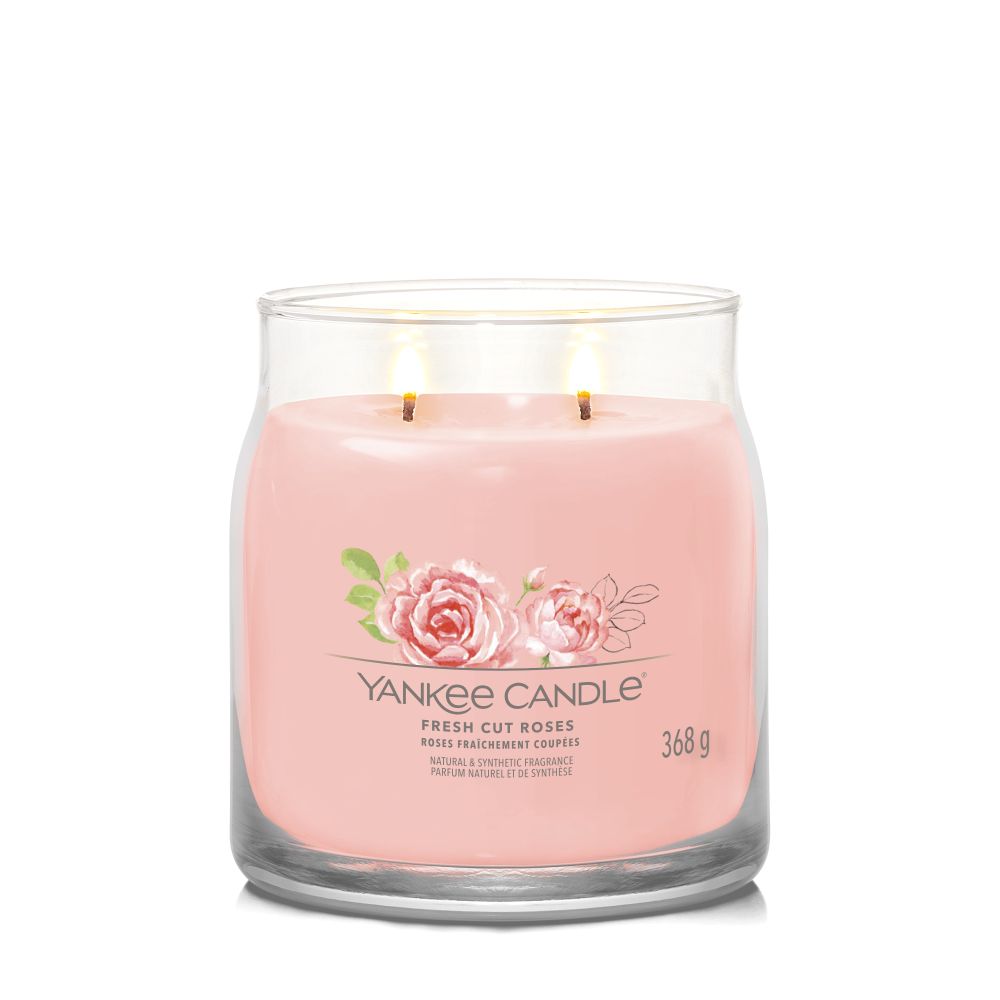 Yankee Candle® Signature vidutinė žvakė – Fresh Cut Roses