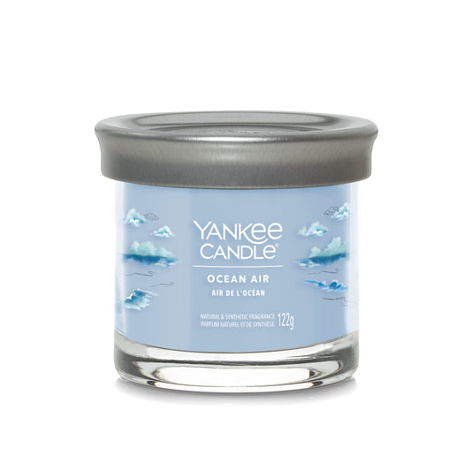 Yankee Candle Signature kolekcijos maža stiklinė žvakė – Ocean Air