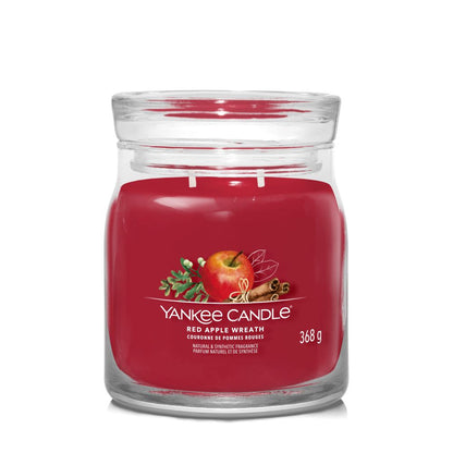 Yankee Candle® Signature vidutinė žvakė – Red Apple Wreath