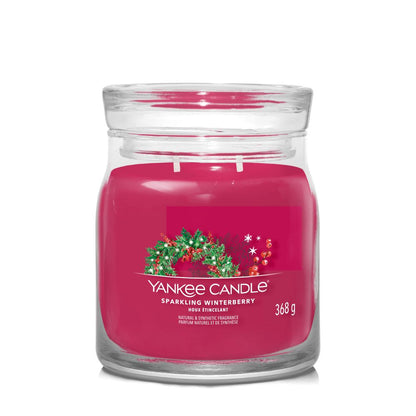 Yankee Candle® Signature vidutinė žvakė – Sparkling Winterberry