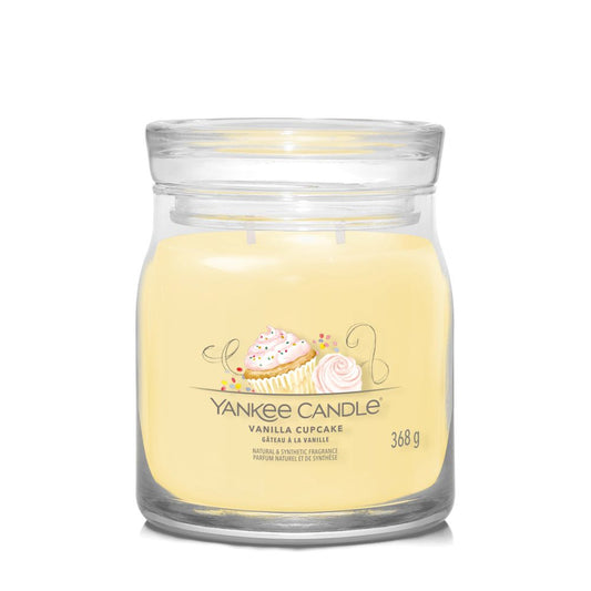 Yankee Candle® Signature vidutinė žvakė – Vanilla Cupcake