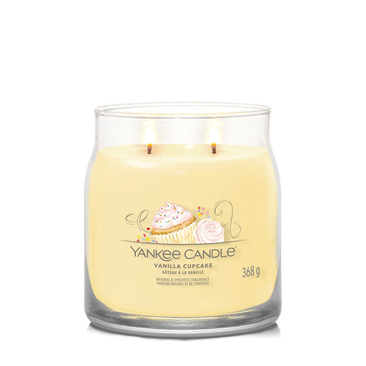 Yankee Candle® Signature vidutinė žvakė – Vanilla Cupcake