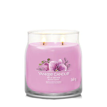 Yankee Candle® Signature vidutinė žvakė – Wild Orchid